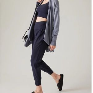 Salutation jogger from Athleta. Navy. XSP.